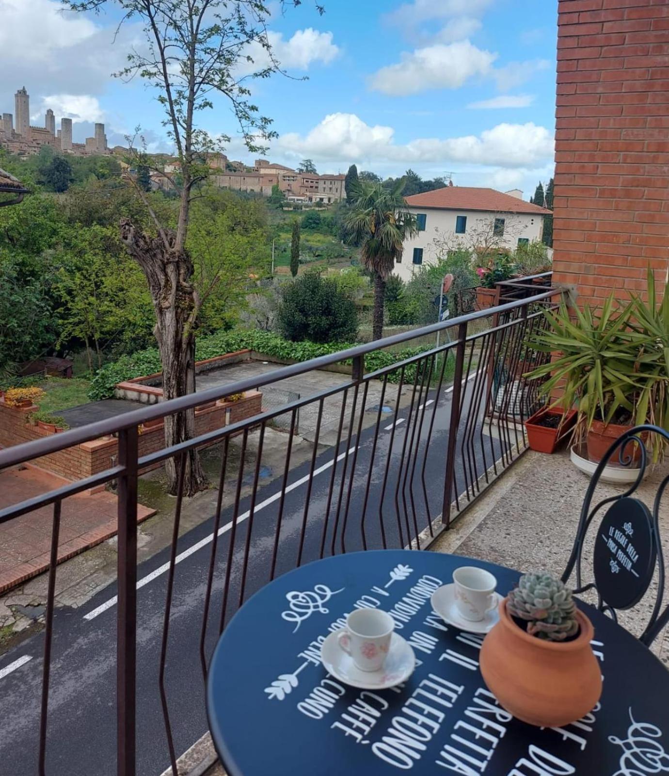 Casa Dina Apartman San Gimignano Kültér fotó